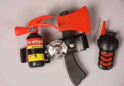 Feuerwehr-Set: Gürtel, Feuerlöscher, Beil, Funk