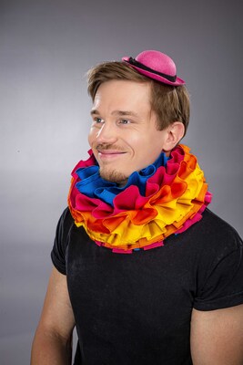 bunter Clownkragen vierlagig
