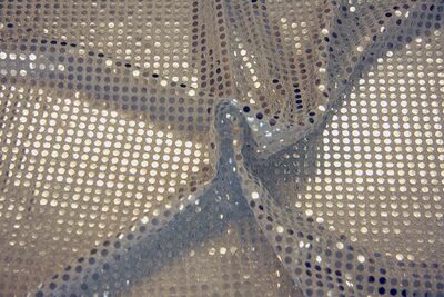 1m Paillettenstoff silber 