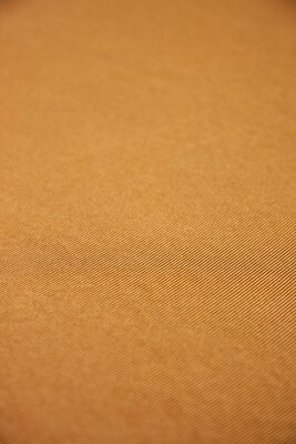 1m FOAM Glanzstoff wattiert, gold