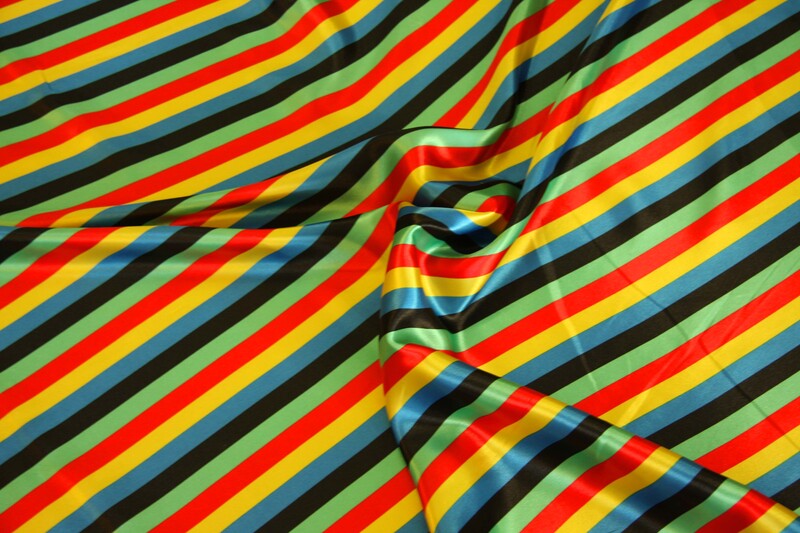 1m Polyestersatin bunte Streifen 