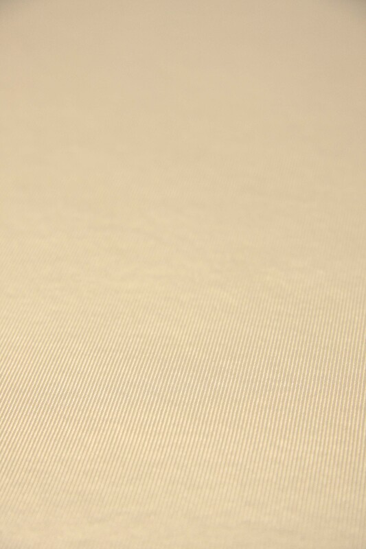 1m FOAM Glanzstoff wattiert, weiß