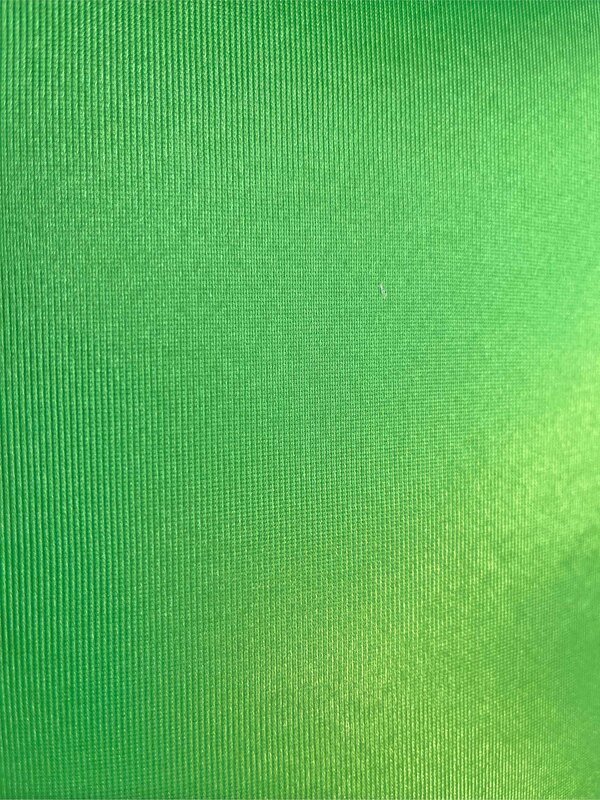 1m FOAM Glanzstoff wattiert, grün