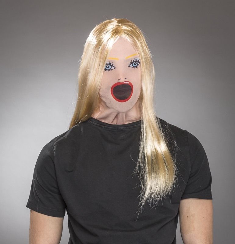 Porno-Star, Textilmaske mit Haar