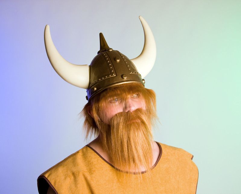 Erw.-Germanen-/Wikinger-helm mit Hörnern+Haar